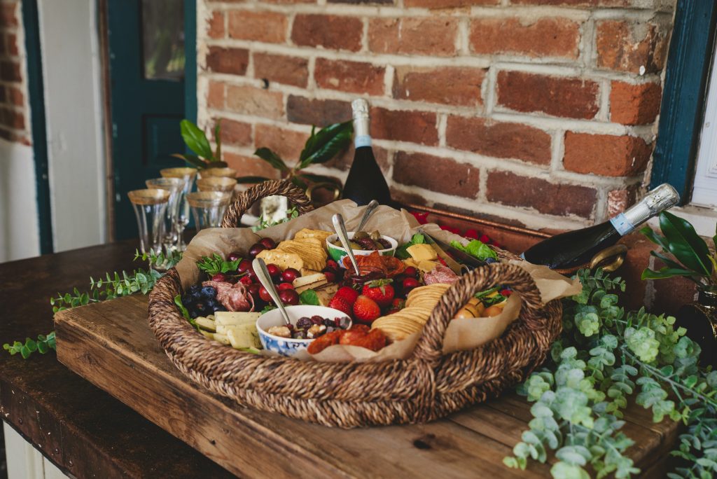 Un repas avec des produits frais 